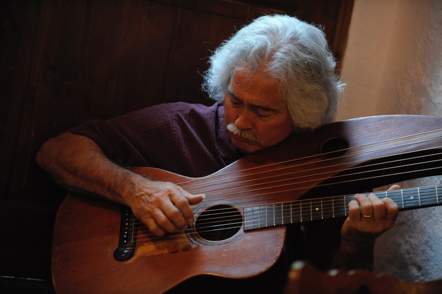 Stephen Bennett athe The Gitarrenzentrum. Photo © D. Engeland