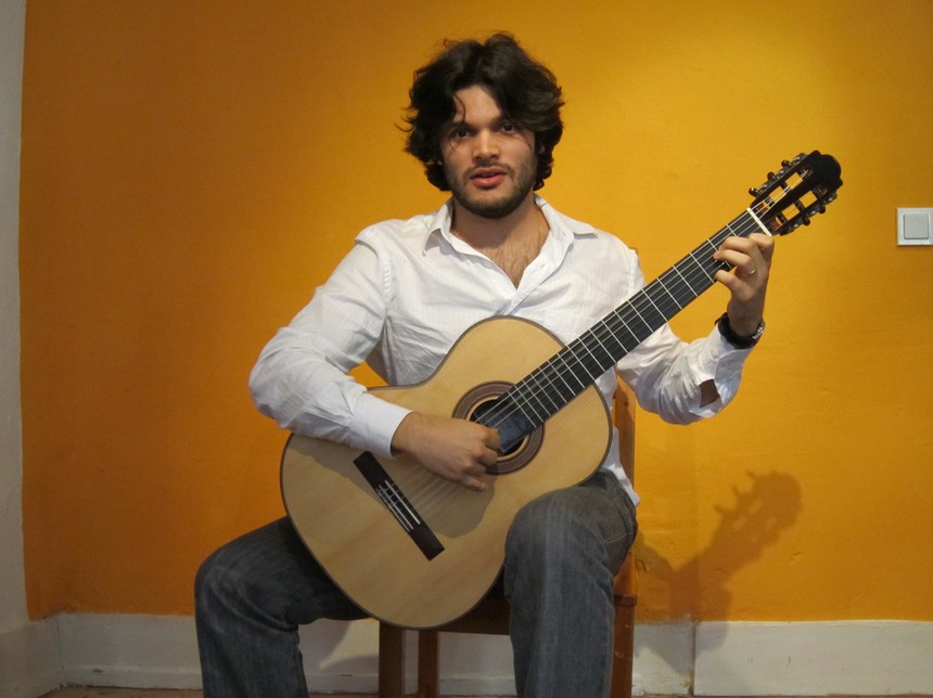 Marcelo Rosario at the Gitarrenzentrum