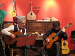 Ramón Regueira y Adrian Ramirez at the Gitarrenzentrum