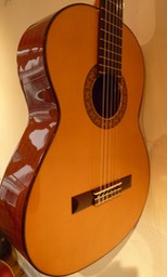 Concertguitar. Modelo "Aphrodite"  (Guitarras Calliope), Fichte. Spruce. Photo © UK
