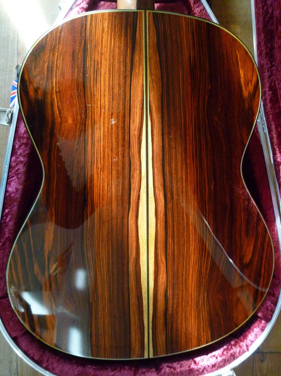 Modelo Orfeo Meistergitarre fretless Decke Rückseite. Photo © UK