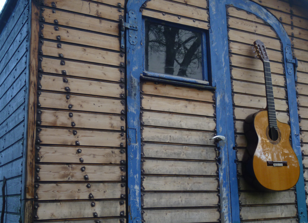 Guitarras Calliope. Kingsize Concert Guitar. Modelo Mike Reinhardt with Cutaway. Photo © Guitarras Calliope