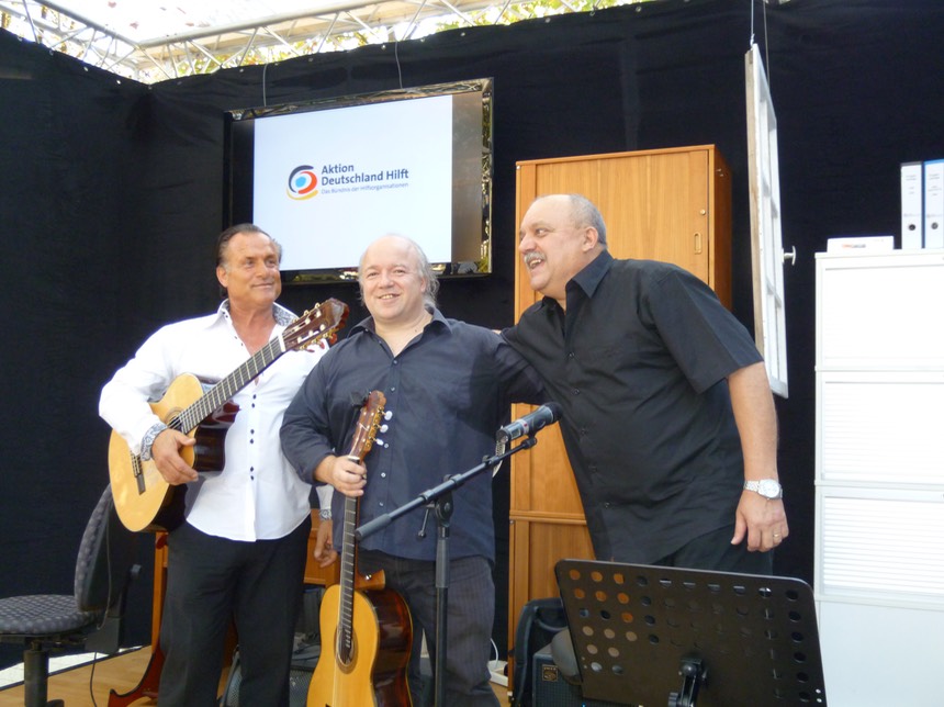  Mike Reinhardt, Kai Heumann and Sergio Mansilla at the "Deutschlandfest" in Bonn