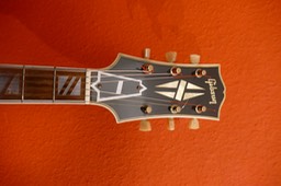 P1240866 - Gibson Super 400