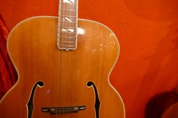 P1240869 - Gibson Super 400