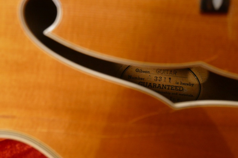 P1240872 - Gibson Super 400