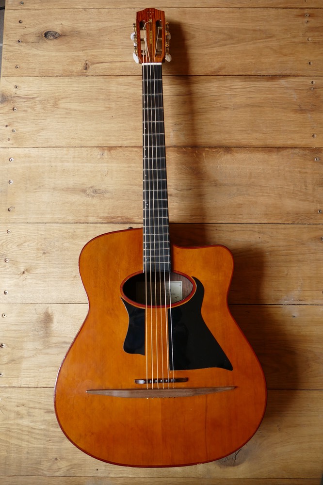 Röder Gypsy Gitarre